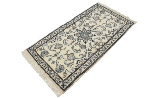 Cream Classic Floral 2'3X4'7 Nain Persian Rug