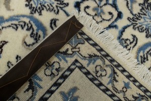 Cream Floral Classic 2'3X4'7 Nain Persian Rug