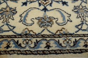 Cream Floral Classic 2'3X4'6 Nain Persian Rug