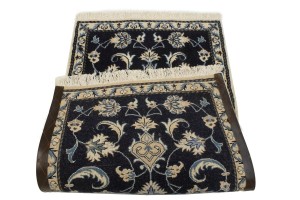 Navy Blue Classic Floral 2'4X4'5 Nain Persian Rug