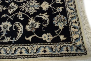 Navy Blue Classic Floral 2'4X4'6 Nain Persian original Rug