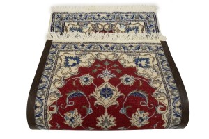 Red Floral Classic 2'2X4'2 Nain Persian Rug