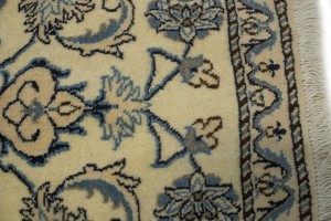 Cream Floral Classic 2'4X4'7 Nain Persian Rug