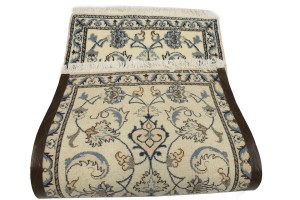 Cream Floral Classic 2'2X4'6 Nain Persian Rug