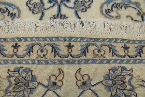 Cream Floral Classic 2'4X4'7 Nain Persian Rug