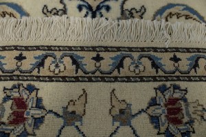 Cream Floral Classic 2'3X4'7 Nain Persian Rug