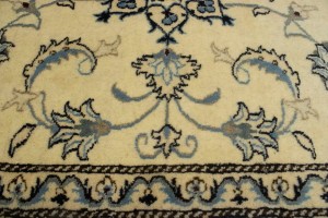 Vanilla Cream Floral Classic 3X5 Nain Persian Rug
