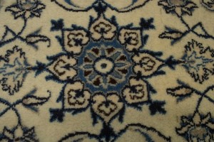 Cream Floral Classic 2'2X4'8 Nain Persian Rug
