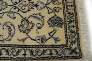 Cream Floral Classic 2'2X4'8 Nain Persian Rug