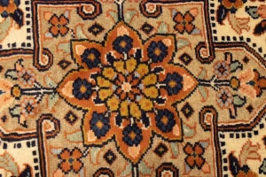 Vintage Cream Floral 3'5X4'9 Mahal Persian Rug