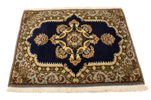 Vintage Pictorial Classic 2'6X3 Kashan Persian Rug