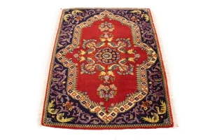 Red Pictorial Classic 2'7X3'4 Ghom Kashan Persian Rug