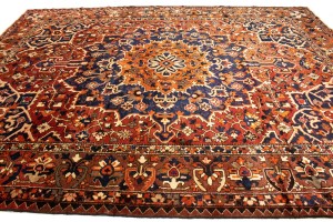 Antique Rusty Red Tribal 9X13 Bakhtiari Persian Rug