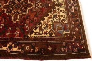 Vintage Red Geometric 5'5X6'7 Heriz Persian Rug