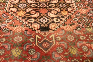 Vintage Floral Red 4X7 Bidjar Gholtogh Persian Rug