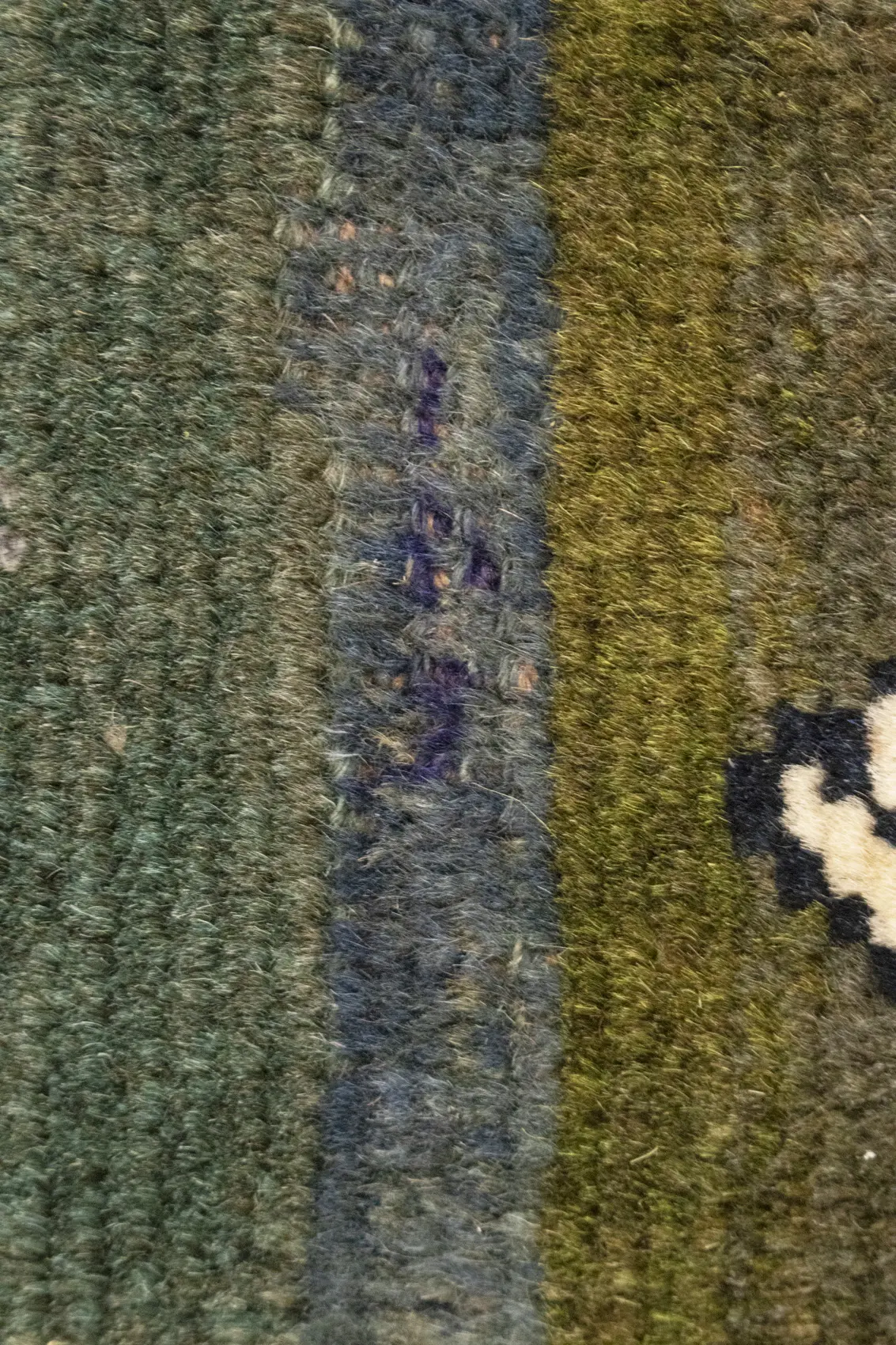 Vintage Gray & Olive Pictorial 4X7 Shiraz Persian Rug