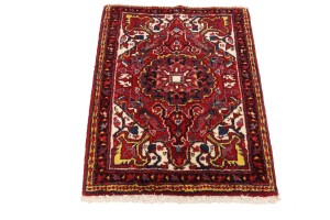 2'6 x 3'2 Hand Knotted Heriz Floral Persian Wool Rug