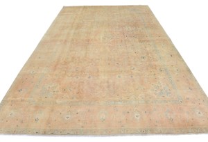 Muted Traditional Floral 9X13 Distressed Kerman Persian Rug