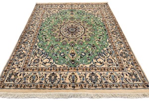 Vintage Floral Classic Green 5X7 Nain Persian Rug