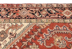 Vintage Rusty Red Geometric 7X9 Heriz Persian Rug