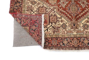 Vintage Rusty Red Geometric 7X9 Heriz Persian Rug