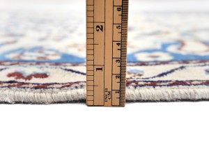 Semi Antique Floral Classic 2'8X4'2 Nain Persian Rug