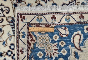 Semi Antique Floral Classic 2'8X4'2 Nain Persian Rug