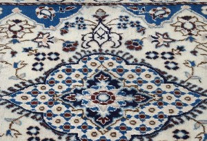 Semi Antique Floral Classic 2'8X4'2 Nain Persian Rug