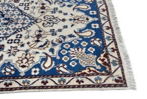 Semi Antique Floral Classic 2'8X4'2 Nain Persian Rug