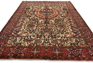Vintage Floral Traditional 7'0X9'6 Bakhtiari Persian Rug