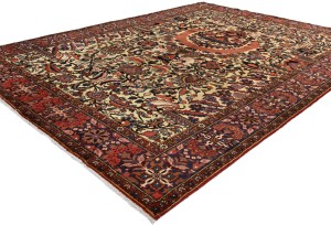 Vintage Floral Traditional 7'0X9'6 Bakhtiari Persian Rug