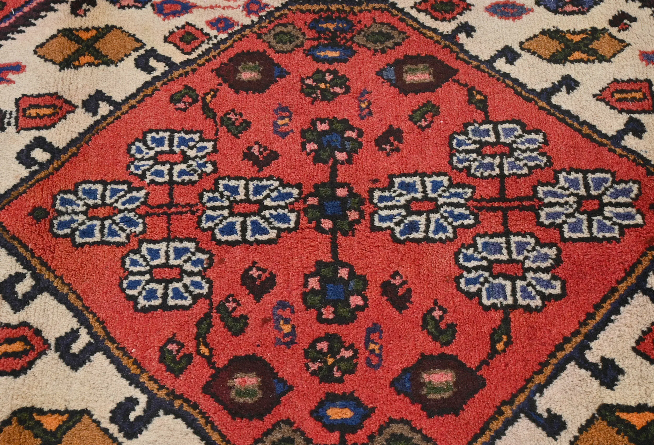 Vintage Tribal Cream 3'4X4'8 Hamedan Persian Rug