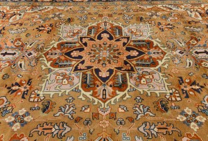 Golden Beige Vintage Floral Traditional 8X11 Heriz Persian Oriental Rug