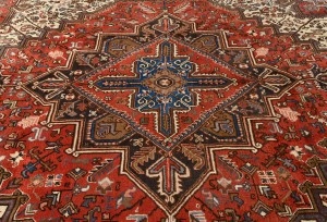 Vintage Red Geometric 7X9 Heriz Persian Rug