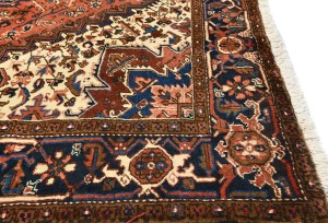 Vintage Red Geometric 7X10 Heriz Persian Rug