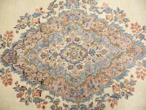 Cream Semi Antique Traditional Floral 9X17 Kerman Persian Rug