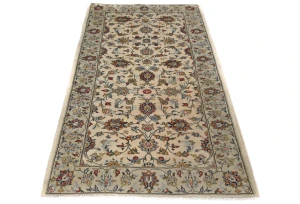 Vintage Cream Traditional 2'7X5'4 Kashan Persian Rug