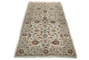 Vintage Cream Traditional 2'7X5'4 Kashan Persian Rug