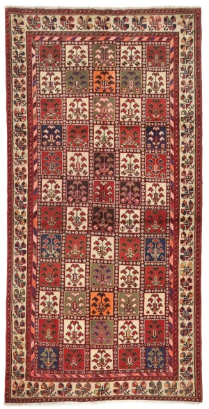Vintage Red Tribal 5X9 Bakhtiari Persian Rug