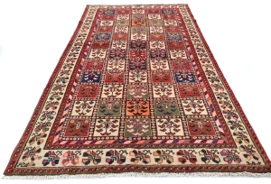 Vintage Red Tribal 5X9 Bakhtiari Persian Rug