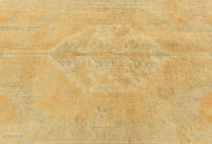 Vintage Muted Beige Tribal 5X9 Shiraz Persian Runner Rug