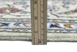 Vintage Cream Traditional 6'5X9'4 Kashan Persian Rug