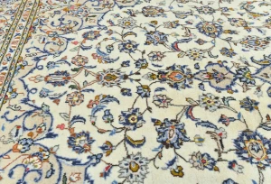 Vintage Cream Traditional Floral 7X10 Kashan Persian Rug