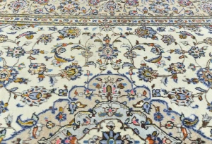 Vintage Cream Traditional Floral 7X10 Kashan Persian Rug