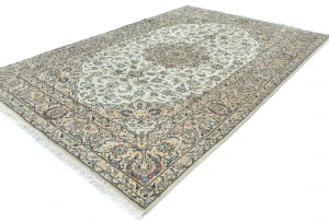 Vintage Cream Traditional Floral 6'5X9'9 Kashan Persian Rug