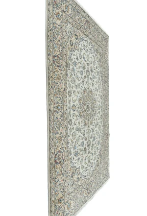 Vintage Cream Traditional Floral 6'5X9'9 Kashan Persian Rug