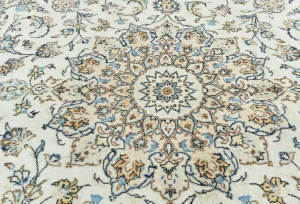 Vintage Cream Traditional Floral 6'5X9'9 Kashan Persian Rug
