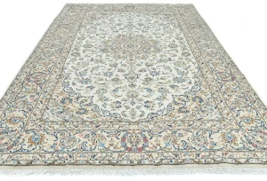Vintage Cream Traditional Floral 6'5X9'9 Kashan Persian Rug
