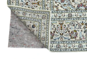 Vintage Cream Traditional 6'4X9'6 Kashan Persian Rug