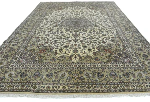 Vintage Cream Traditional 8X11 Kashan Persian Rug